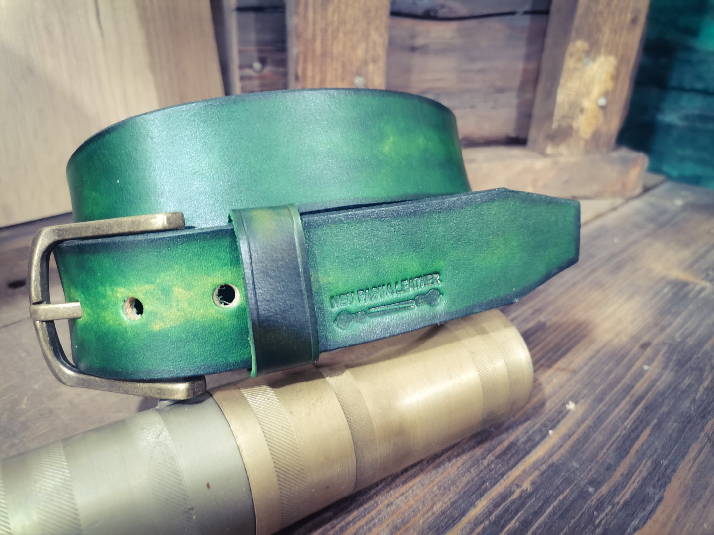 Model"GOLD GREEN"38mm